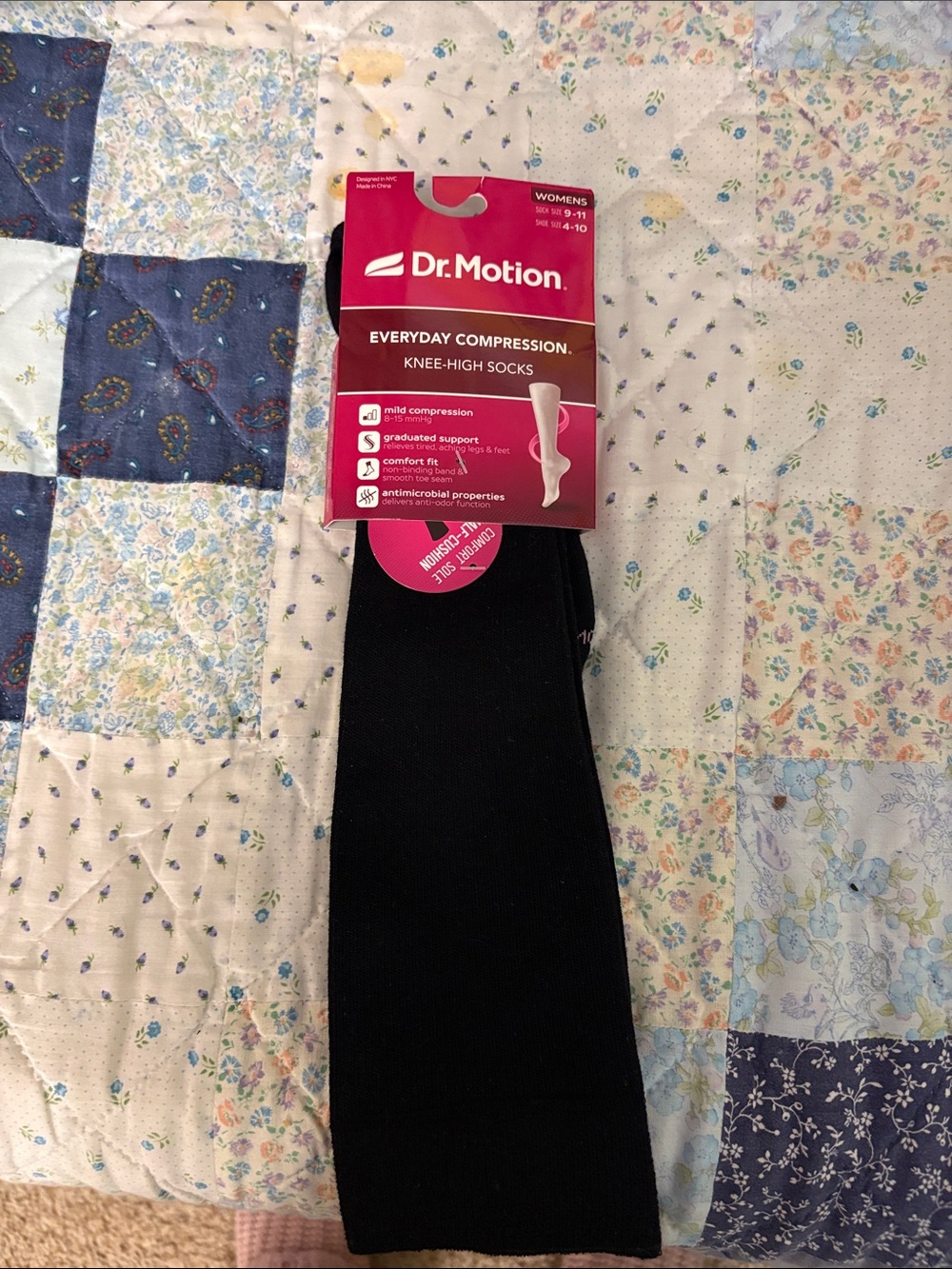 Women's Black Knee-High Everyday Compression Socks